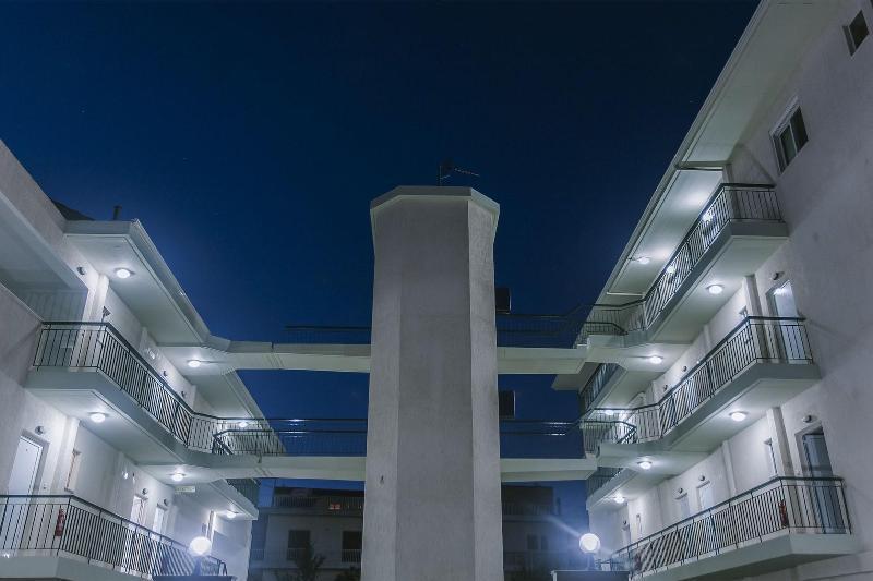 Xenion Ioannina Aparthotel Exteriör bild